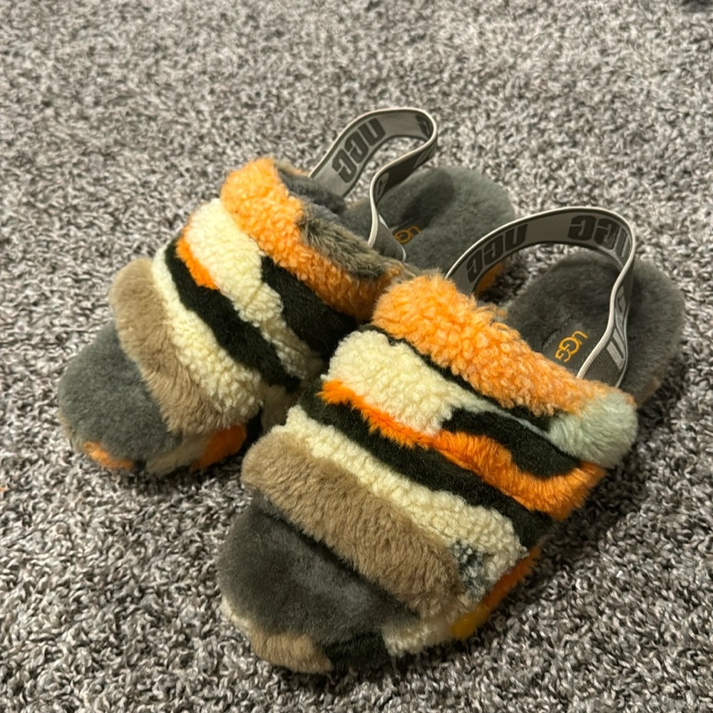 Women’s Ugg Fuzzy Sandal